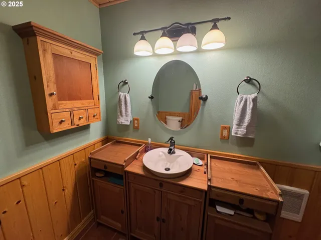 $429,000 | 1415 North Alvord Lane, Otis, OR 97368