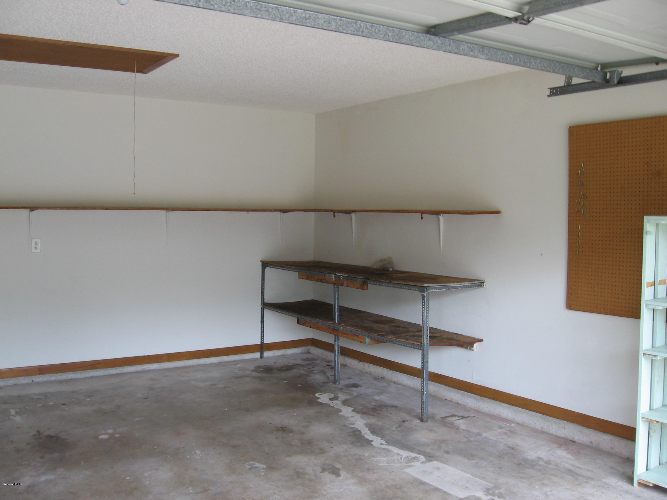 5662 Jamaica Road Cocoa, FL 32927 - Photo 24 of 26 Garage 1