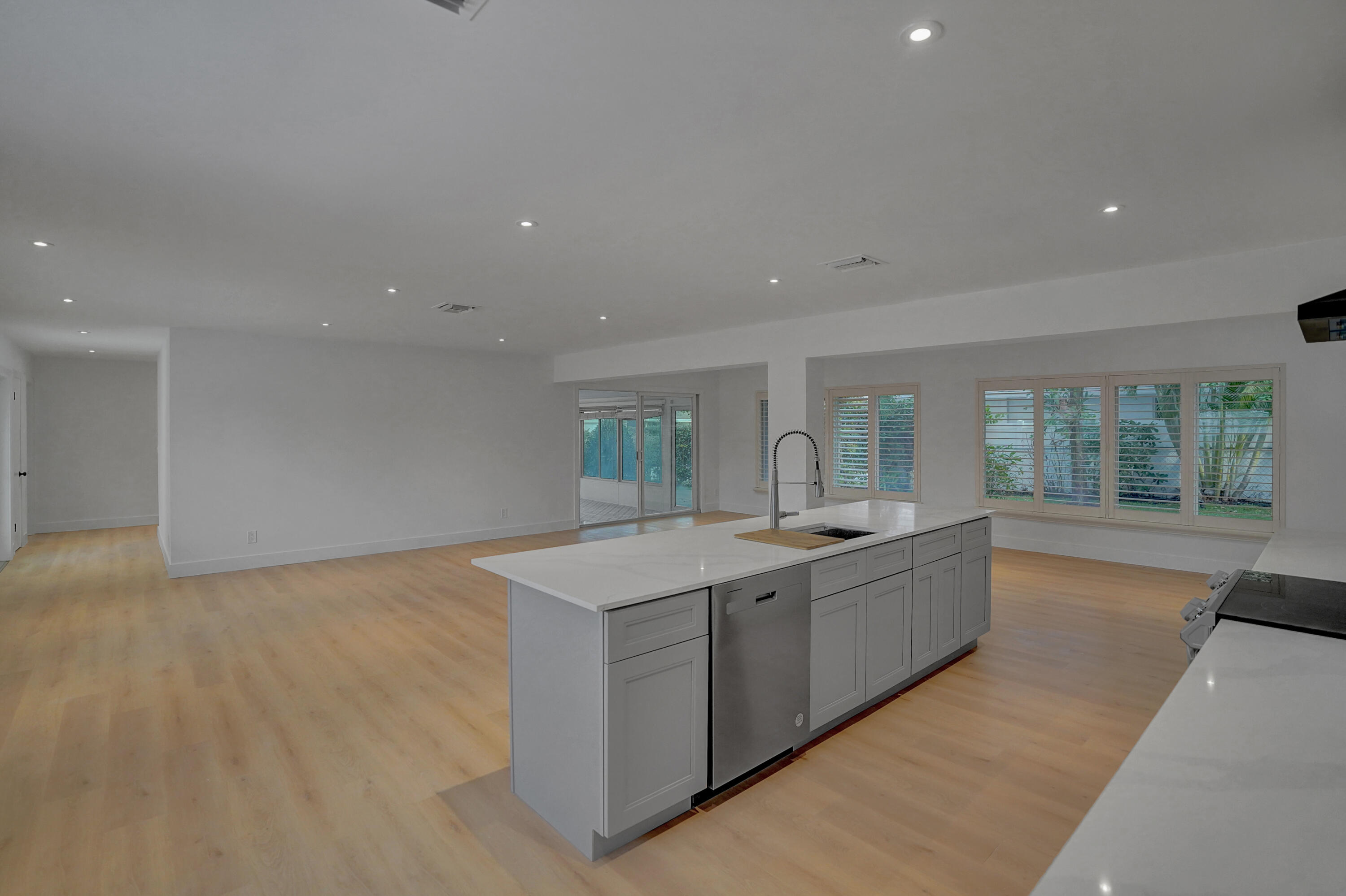 2298 Northeast 3rd Way Boca Raton, FL 33431 - Photo 13 of 55 generous flow