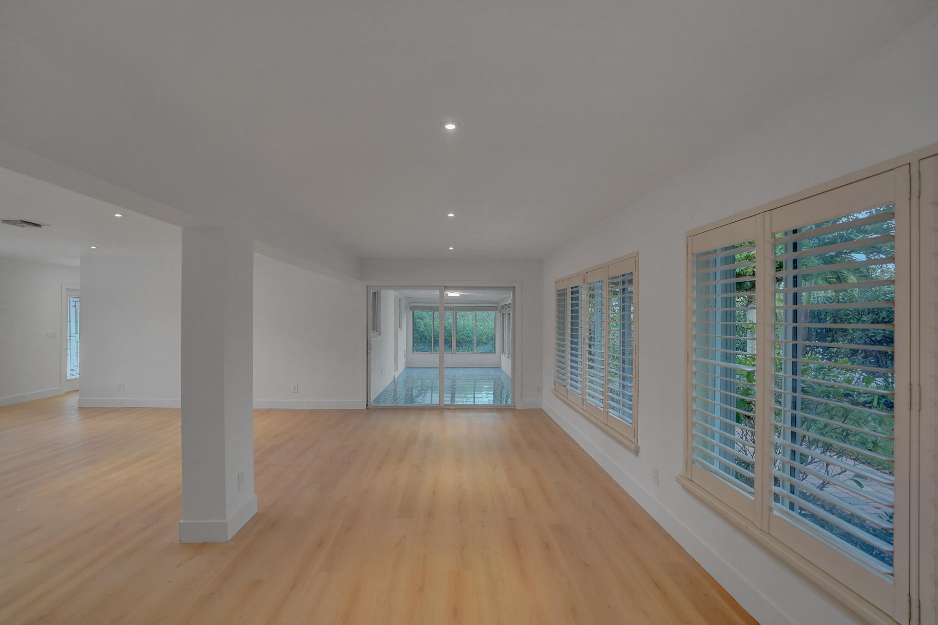 2298 Northeast 3rd Way Boca Raton, FL 33431 - Photo 37 of 55 dining / entertainment space