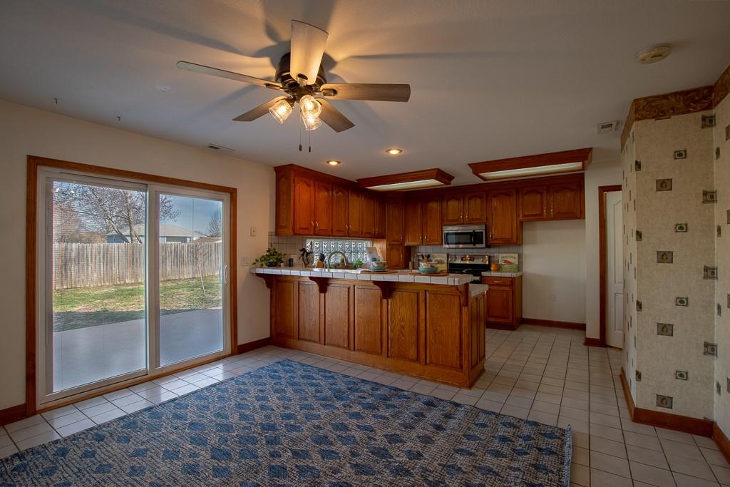 2407 South Harding Street Oak Grove, MO 64075 - Photo 19 of 68