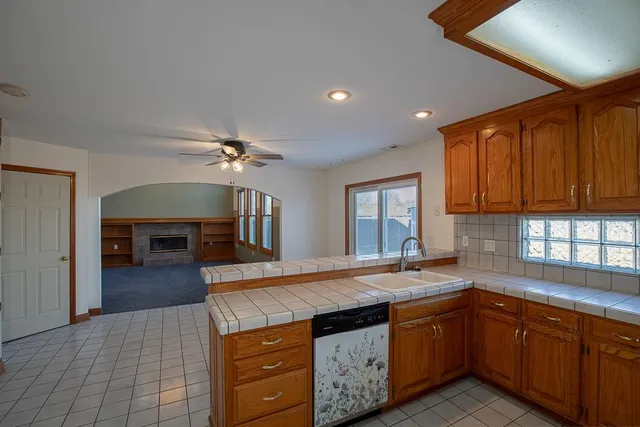 $335,000 | 2407 South Harding Street, Oak Grove, MO 64075