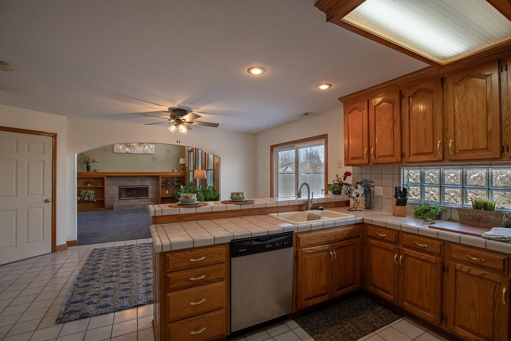 2407 South Harding Street Oak Grove, MO 64075 - Photo 23 of 68