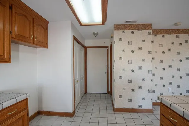 $335,000 | 2407 South Harding Street, Oak Grove, MO 64075