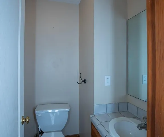 $335,000 | 2407 South Harding Street, Oak Grove, MO 64075