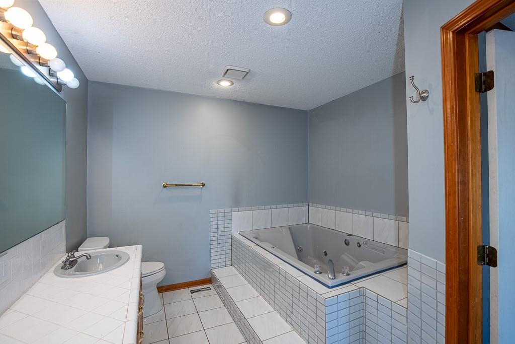 2407 South Harding Street Oak Grove, MO 64075 - Photo 33 of 56