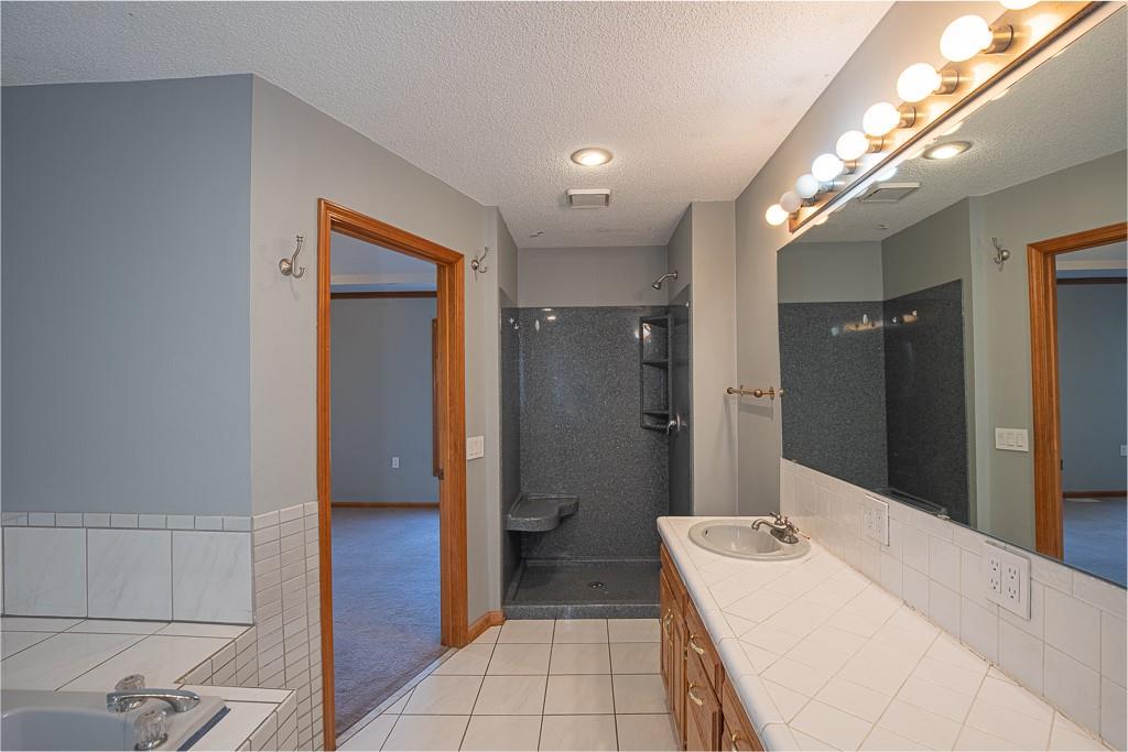 2407 South Harding Street Oak Grove, MO 64075 - Photo 34 of 56