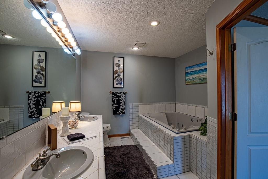 2407 South Harding Street Oak Grove, MO 64075 - Photo 41 of 68