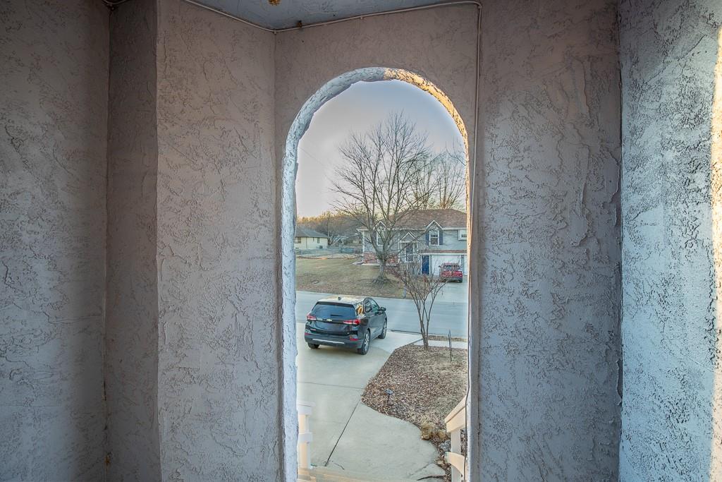 2407 South Harding Street Oak Grove, MO 64075 - Photo 5 of 56