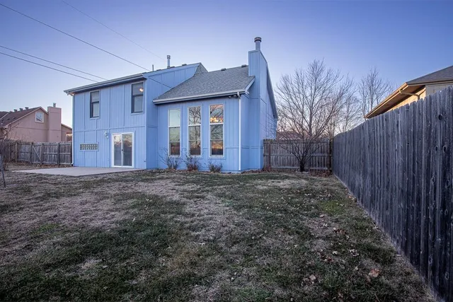 $335,000 | 2407 South Harding Street, Oak Grove, MO 64075