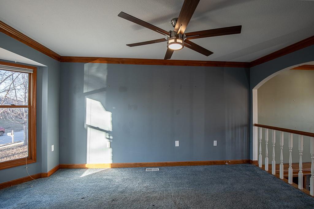 2407 South Harding Street Oak Grove, MO 64075 - Photo 9 of 56