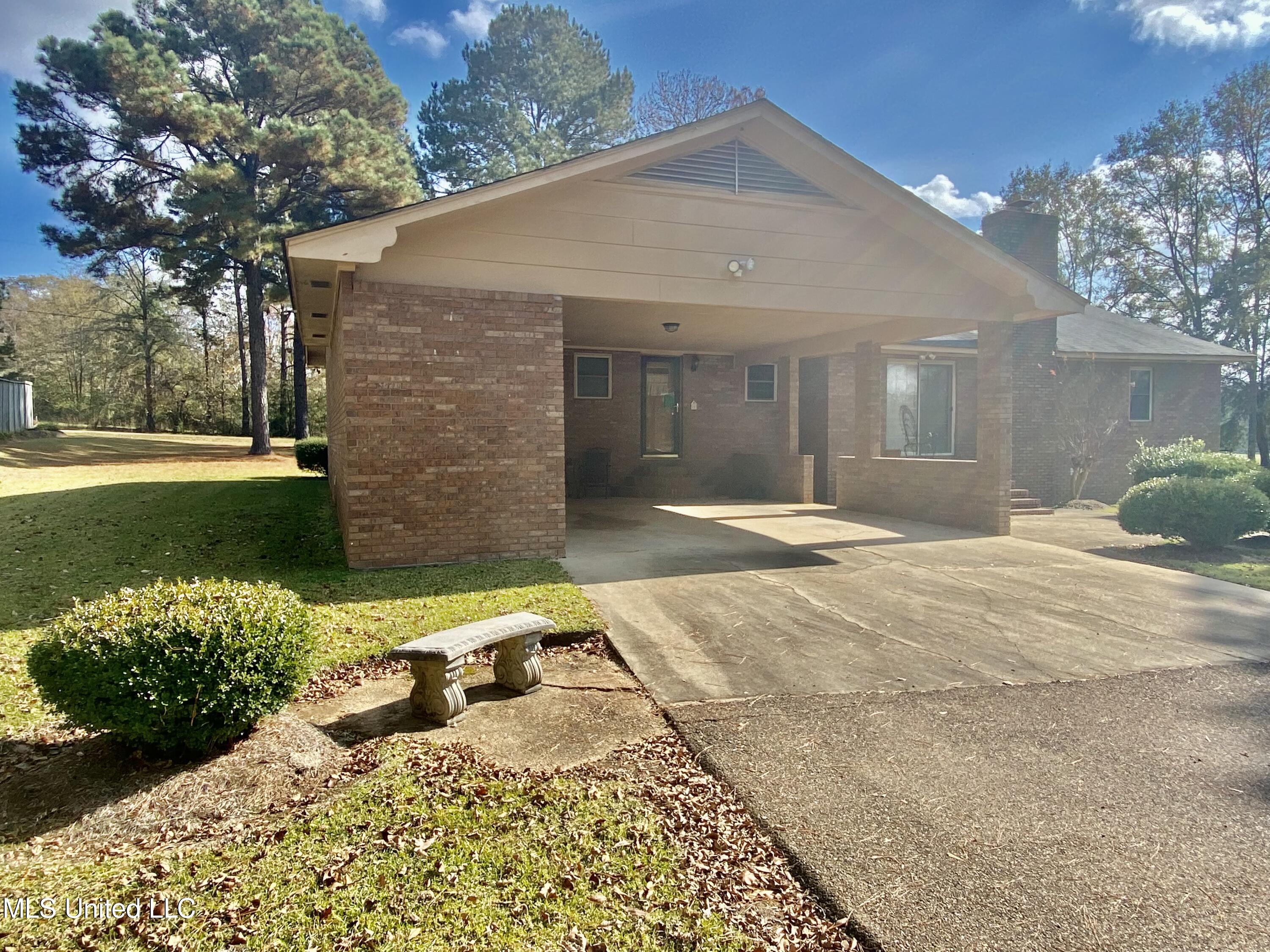 4101 Mathis Road Crystal Springs, MS 39059 - Photo 31 of 36 D060FA09-44D1-4E34-87A2-8DB7A71C1F61