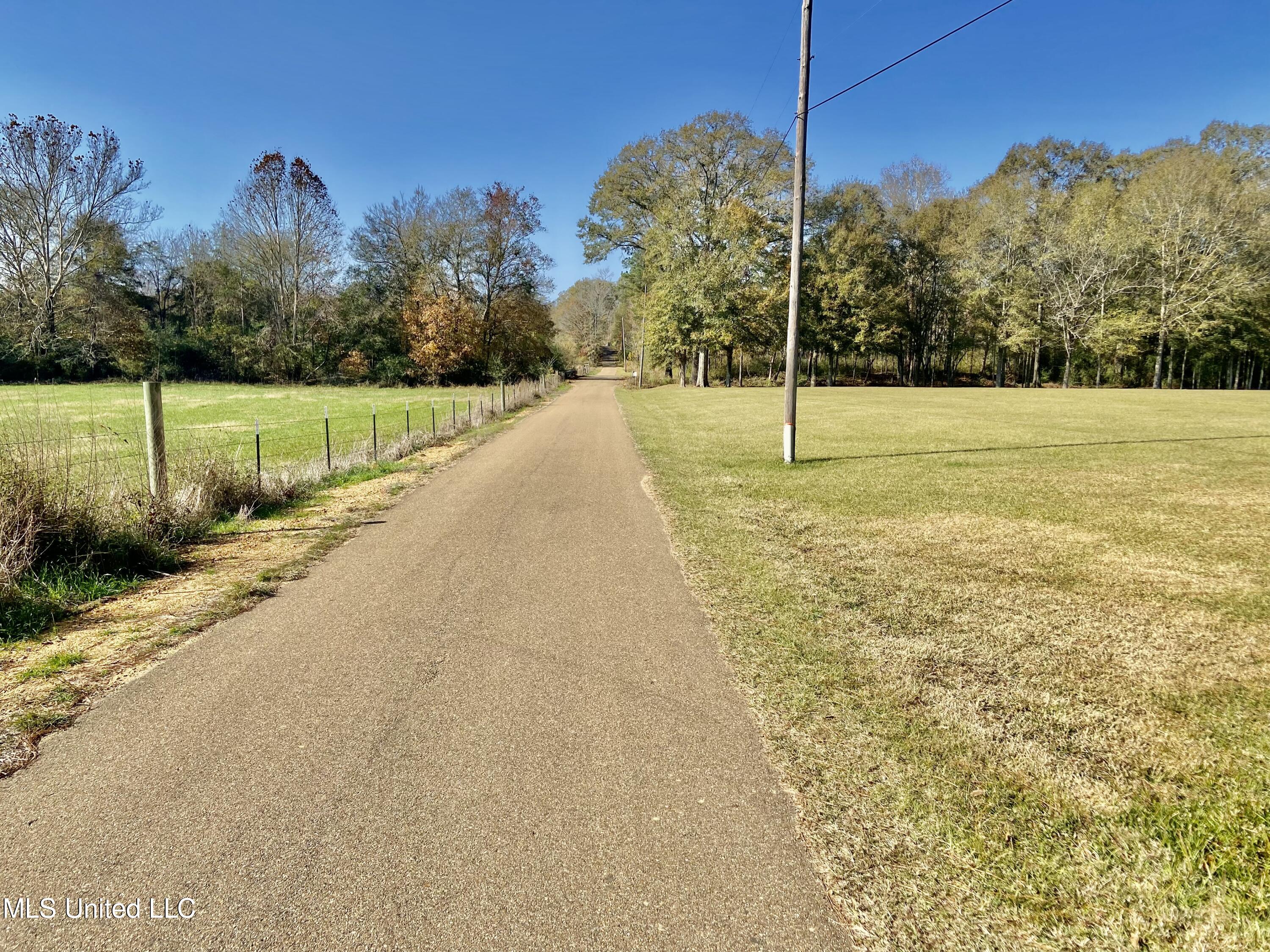4101 Mathis Road Crystal Springs, MS 39059 - Photo 34 of 36 8E69151C-8A09-4D36-A20A-58A9AEB5111D