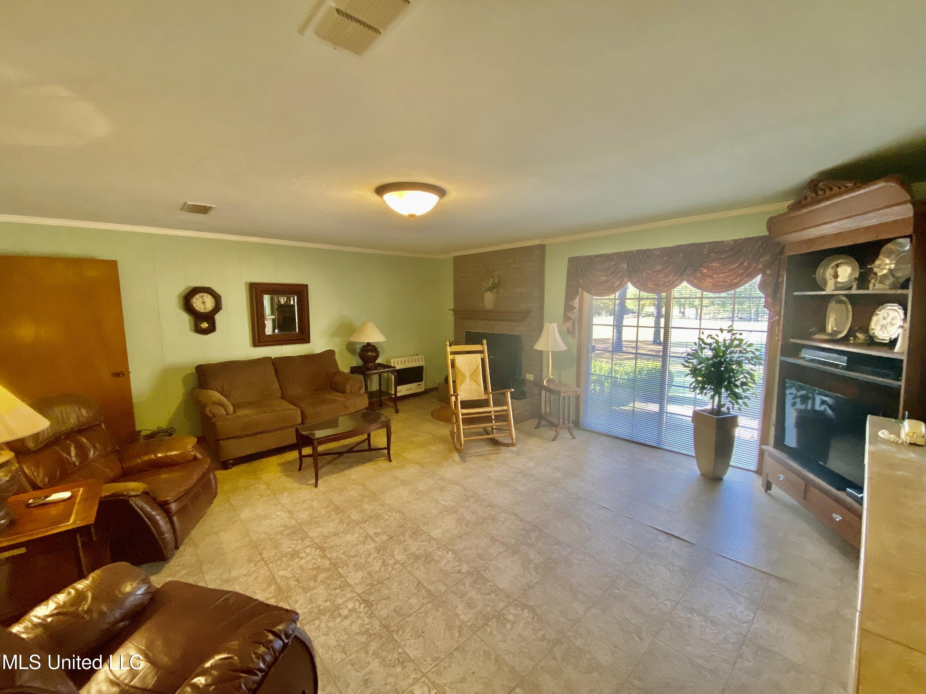 4101 Mathis Road Crystal Springs, MS 39059 - Photo 8 of 36 0B89214E-EE77-45FA-989D-34CAC33322BB