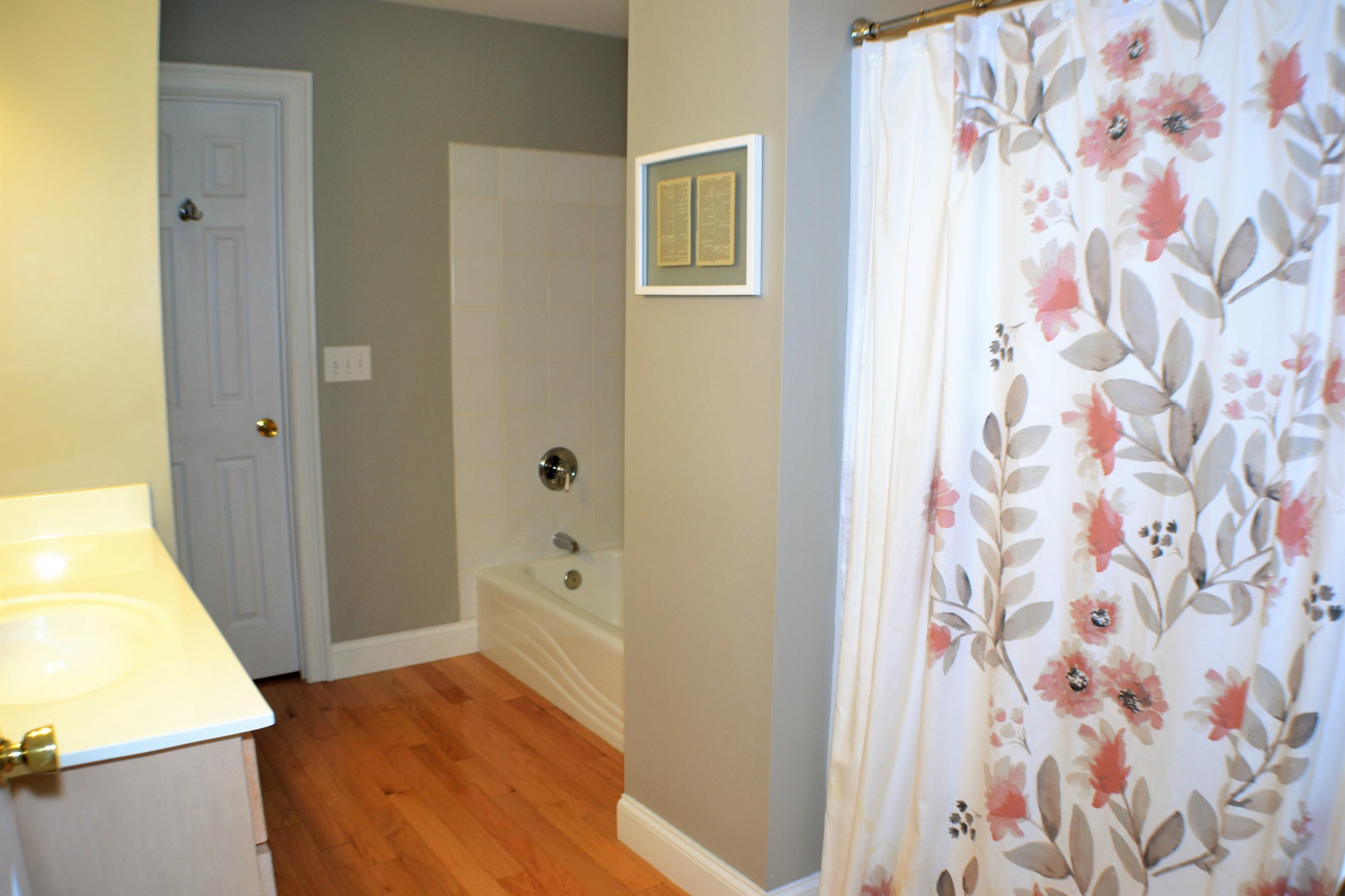 2023 Summerton Court Pinopolis, SC 29469 - Photo 12 of 27 Separate Tub/Shower