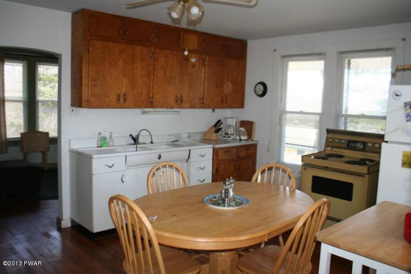 364 Spruce Lake Road Thompson, PA 18465 - Photo 4 of 15