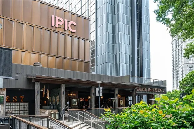 a close up of a street sign