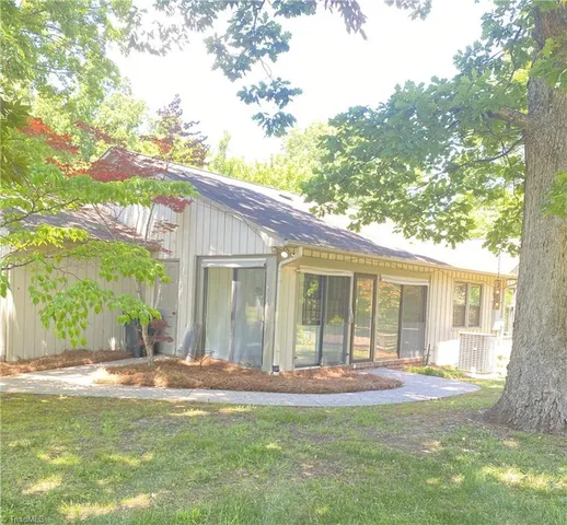 $349,000 | 1229 Woodbrook Drive, Kernersville, NC 27284