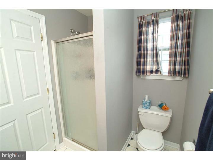 137 Milbury Road East Fallowfield, PA 19320 - Photo 13 of 25 Master Bathroom