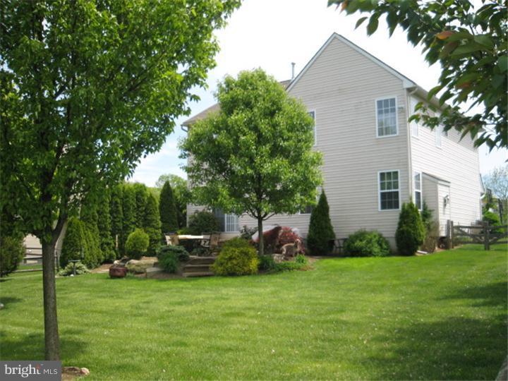 137 Milbury Road East Fallowfield, PA 19320 - Photo 20 of 25 Back Yard