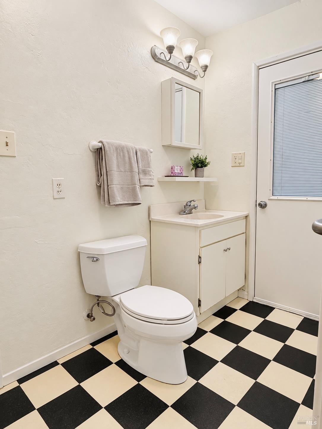 732 Pacific Avenue Santa Rosa, CA 95404 - Photo 18 of 33 Gallery Image 18