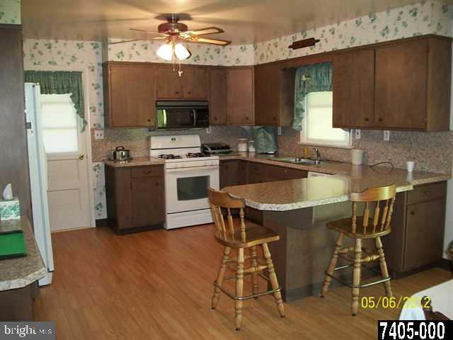 2174 Eden Road York, PA 17406 - Photo 12 of 25 Gallery Image 12