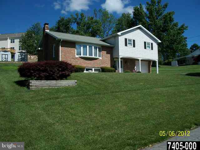 2174 Eden Road York, PA 17406 - Photo 2 of 25 Gallery Image 2