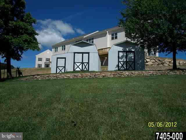 2174 Eden Road York, PA 17406 - Photo 6 of 25 Gallery Image 6