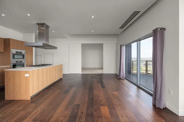 $8,500 | 210 Lavaca Street, Unit 2608, Austin, TX 78701