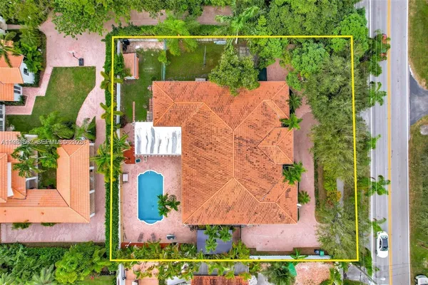 $15,000 | 5750 Southwest 67th Avenue, Unit 5750, Miami, FL 33143