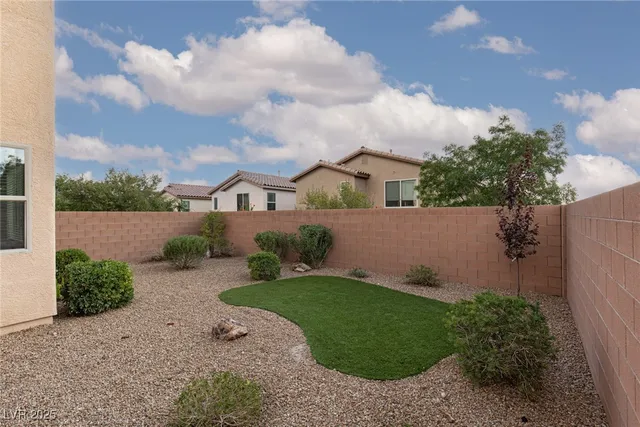 $1,945 | 888 Royal Amethyst Way, Las Vegas, NV 89178