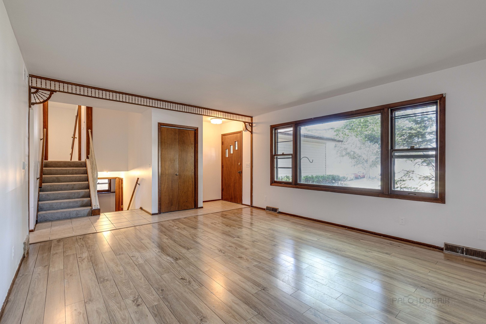 27 Lloyd Street Cary, IL 60013 - Photo 2 of 29