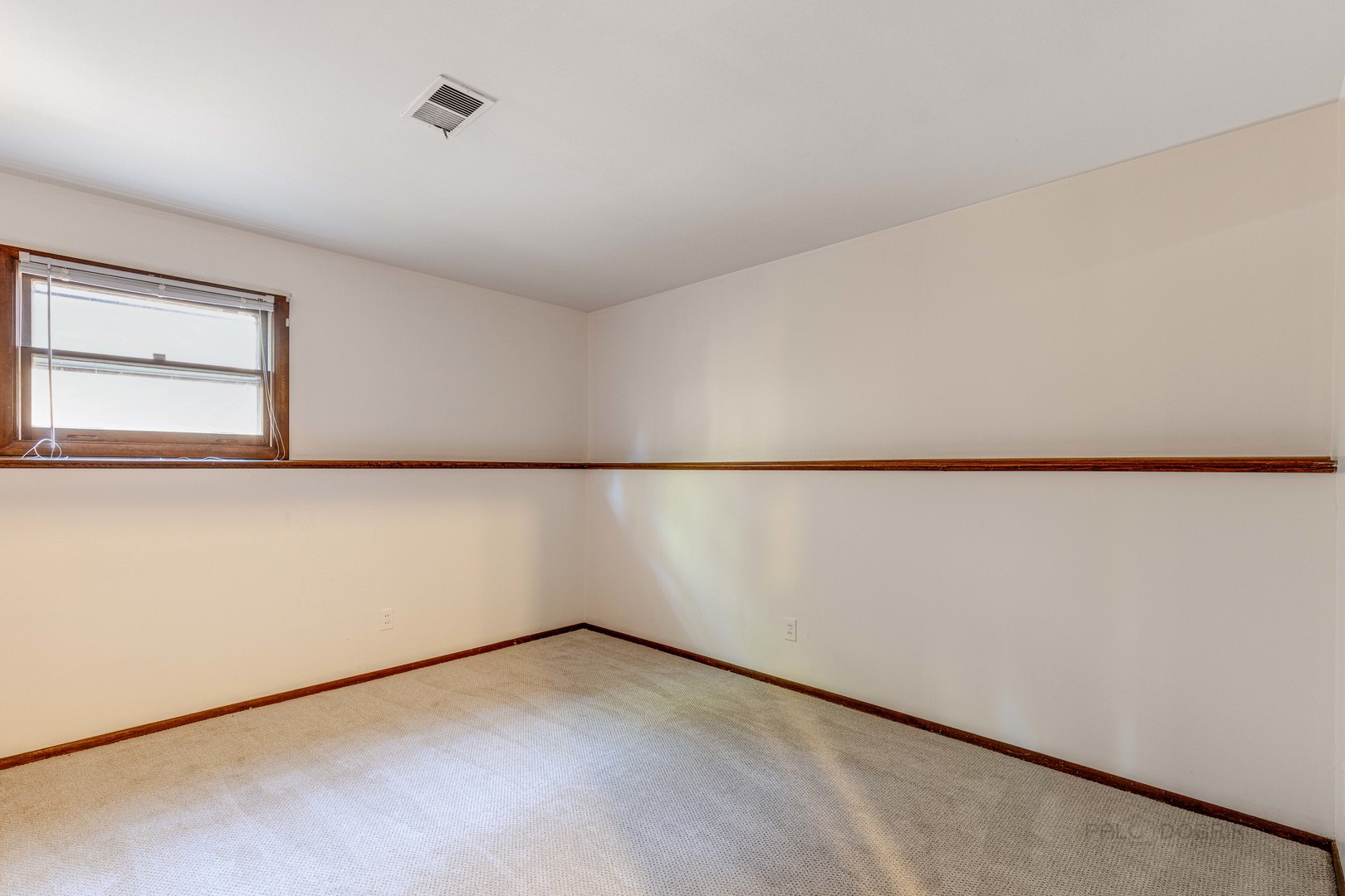 27 Lloyd Street Cary, IL 60013 - Photo 11 of 29