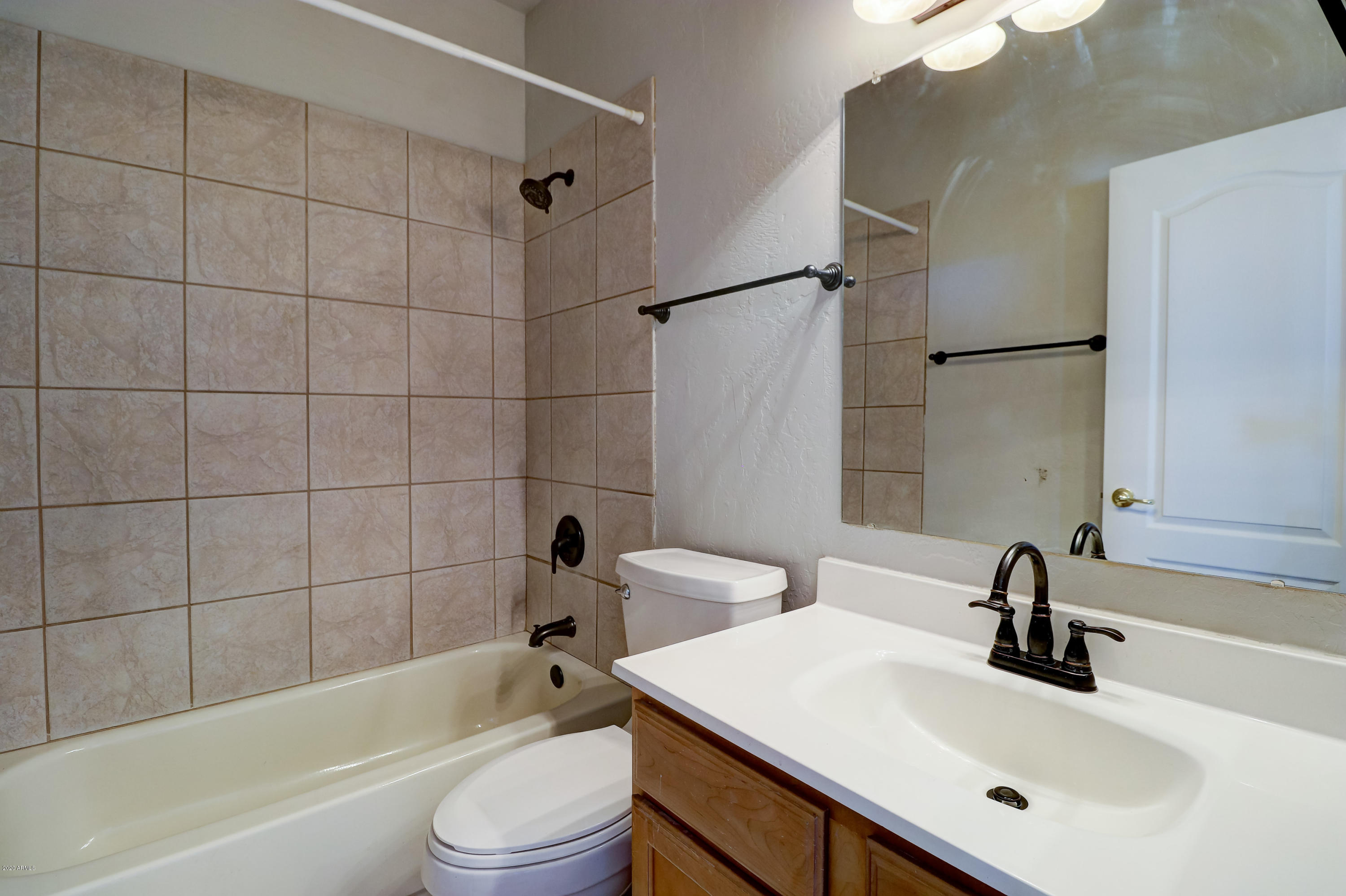 22540 Peak View Road Wittmann, AZ 85361 - Photo 18 of 33 Hall Bath