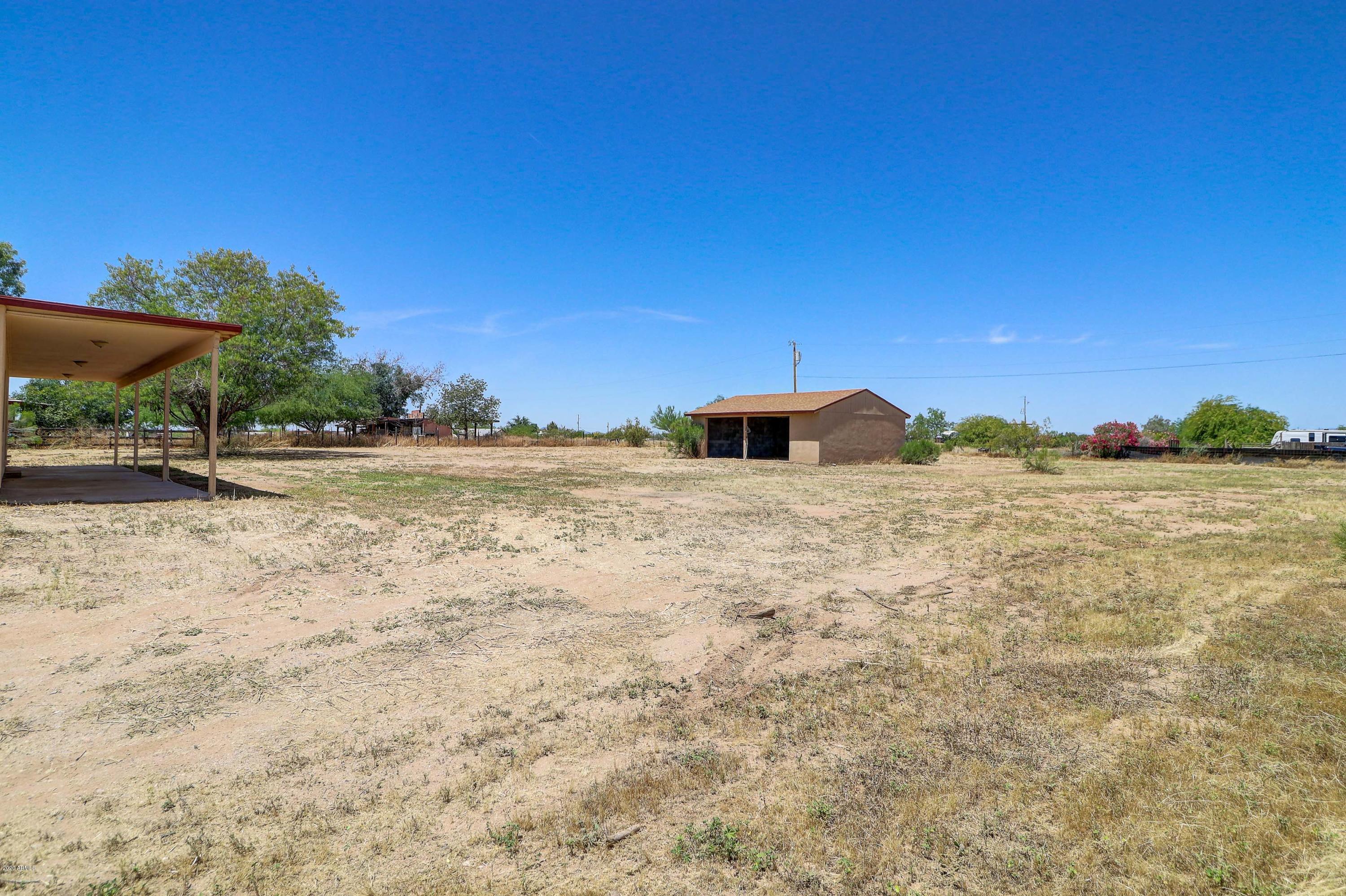22540 Peak View Road Wittmann, AZ 85361 - Photo 29 of 33 Backyard_4