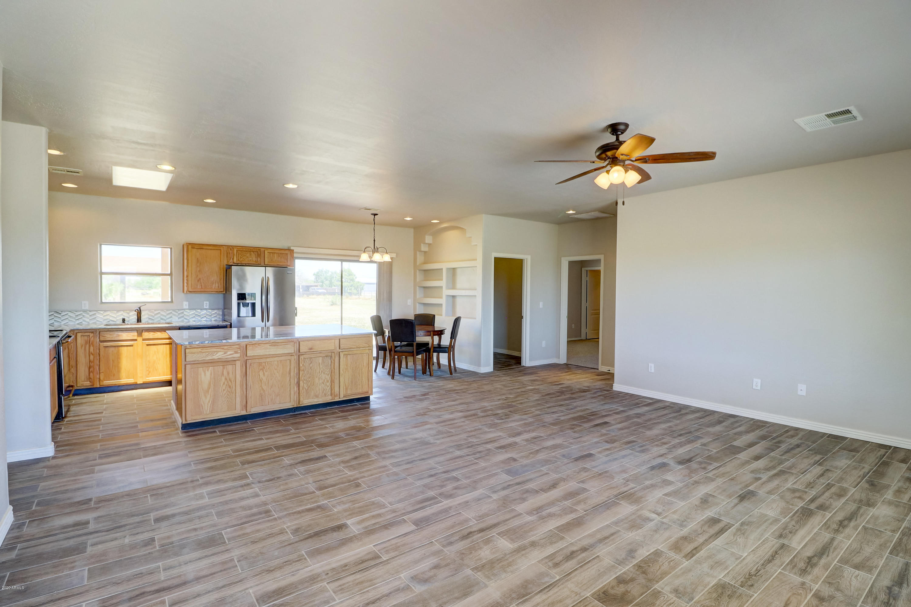 22540 Peak View Road Wittmann, AZ 85361 - Photo 7 of 33 Living Room_3