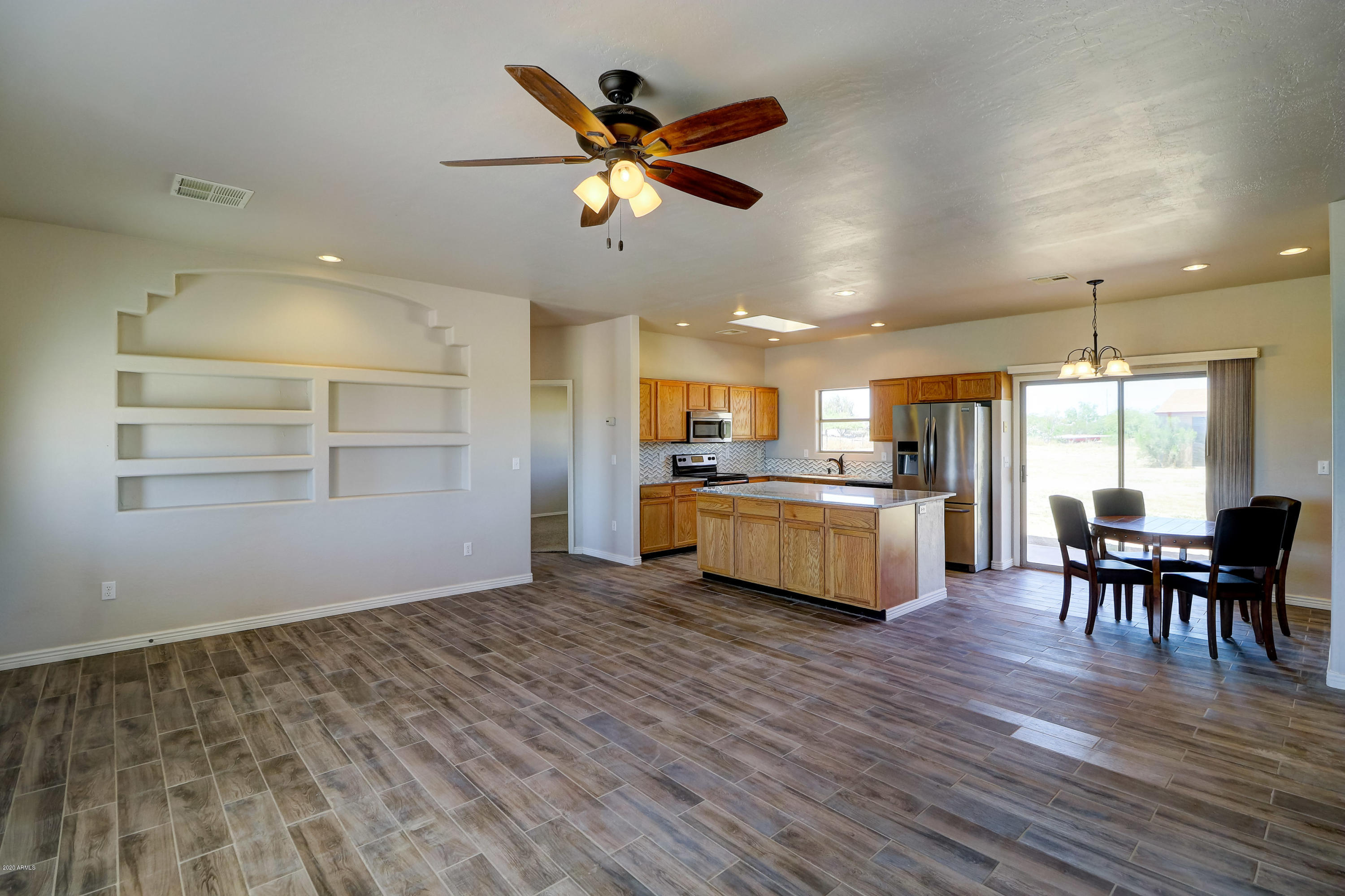 22540 Peak View Road Wittmann, AZ 85361 - Photo 8 of 33 Living Room_4