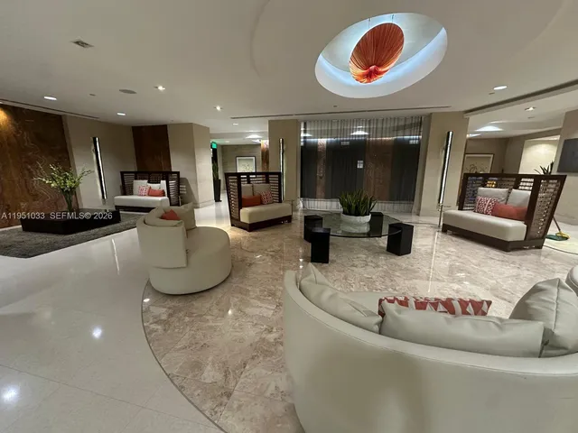 $5,000 | 2555 Collins Avenue, Unit 704, Miami Beach, FL 33140