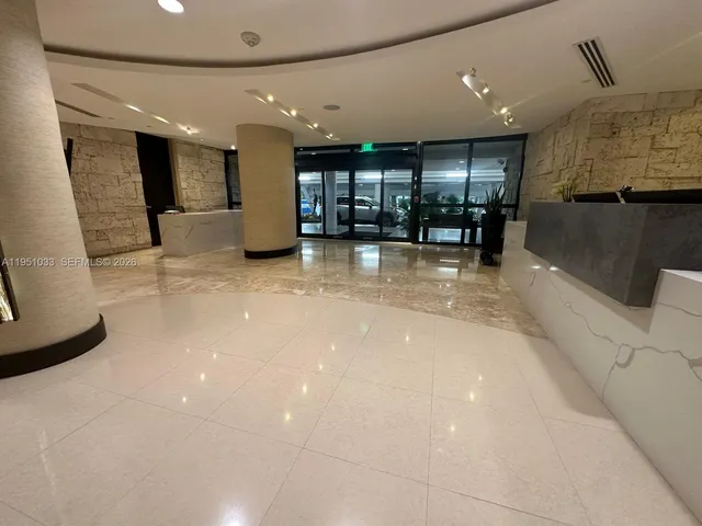 $5,000 | 2555 Collins Avenue, Unit 704, Miami Beach, FL 33140