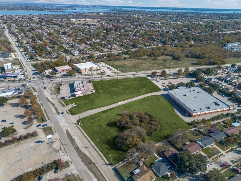 520 East Oates Road Garland, TX 75043 - Photo 2 of 17 an aerial view of a residential houses with outdoor space