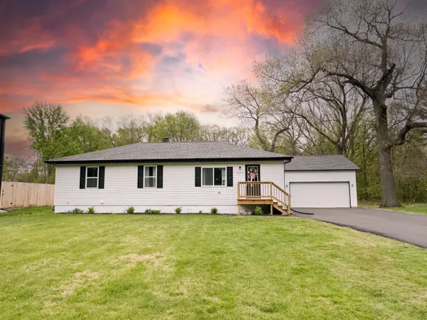 $3,495 | 1427 Austin Avenue, Schererville, IN 46375