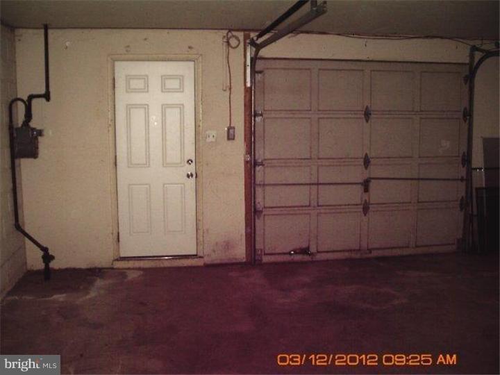 4305 Decatur Street Philadelphia, PA 19136 - Photo 15 of 19 Garage