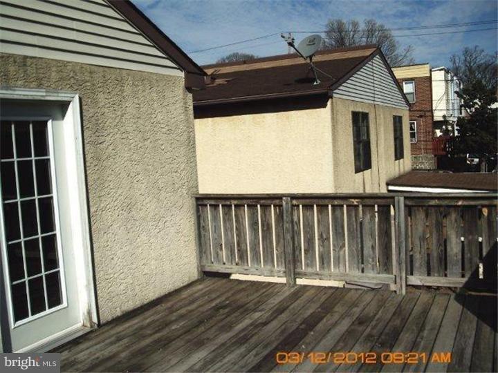 4305 Decatur Street Philadelphia, PA 19136 - Photo 17 of 19 Deck
