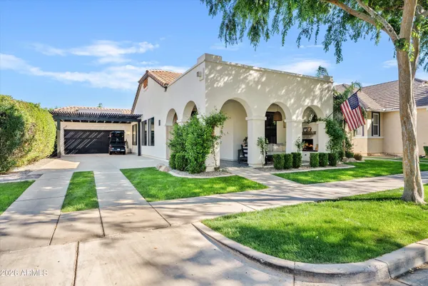 a front view of house with yard