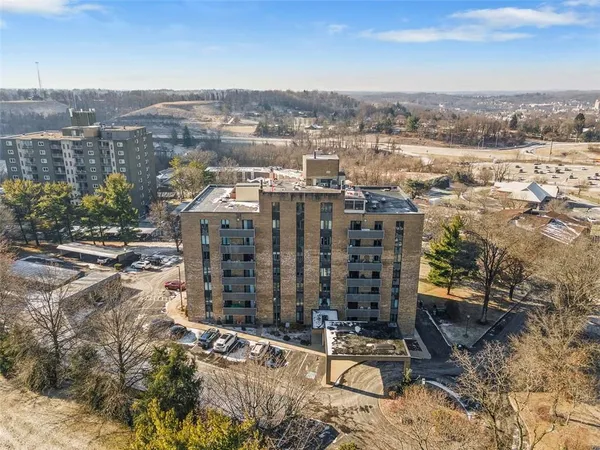 $115,000 | 820 East Beau Street, Unit 3M, Washington, PA 15301