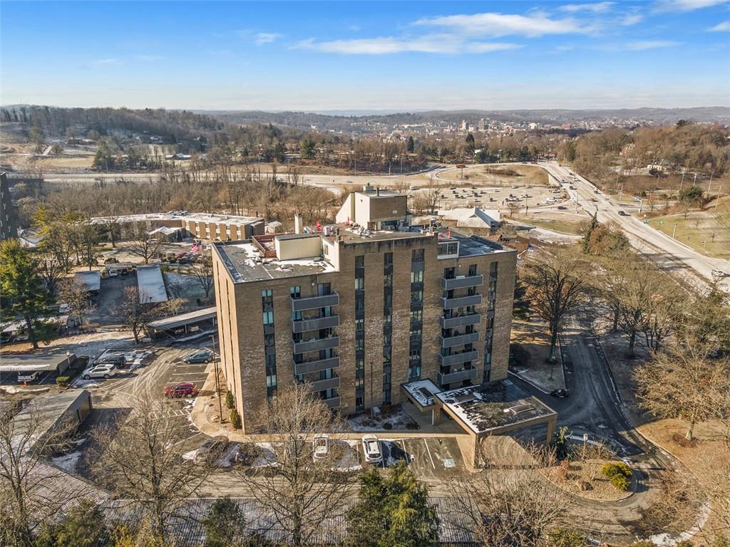 820 East Beau Street, Unit 3M Washington, PA 15301 - Photo 27 of 29 Secure elevator equipped buiding conveniently located just seconds from Strabane Square and I-70