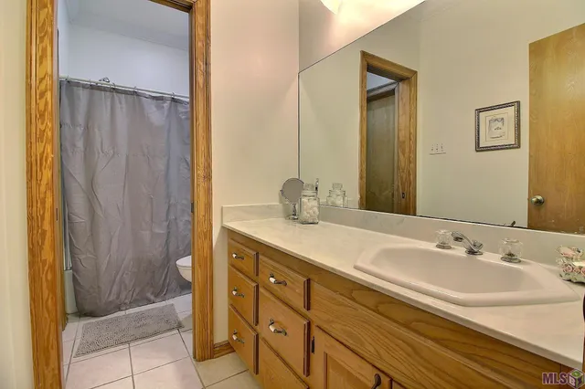 $575,000 | 15855 4 Oaks Drive, Pride, LA 70770