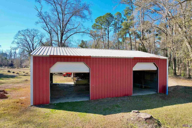 $575,000 | 15855 4 Oaks Drive, Pride, LA 70770