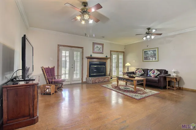 $575,000 | 15855 4 Oaks Drive, Pride, LA 70770