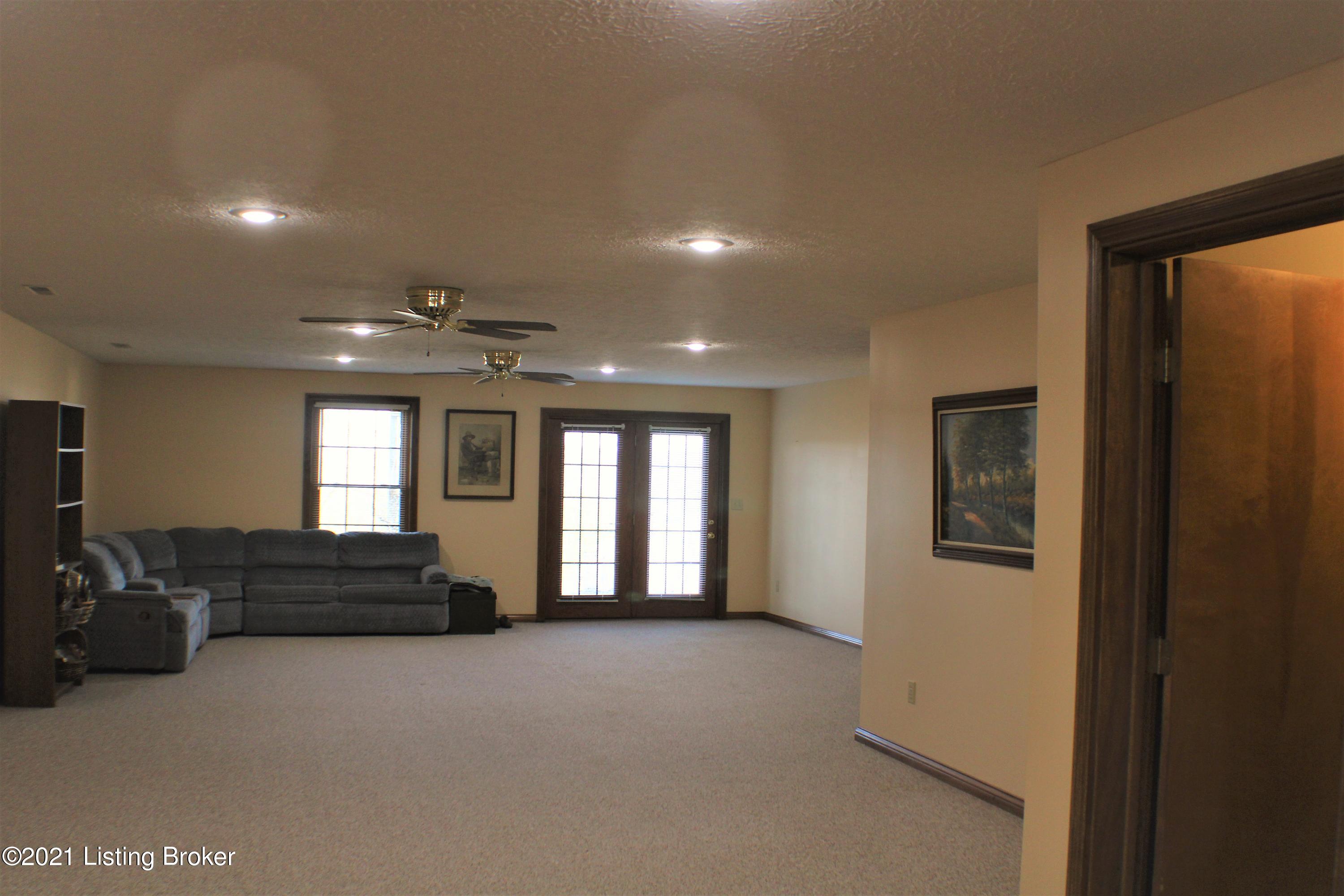 45 Spinpointe Road Taylorsville, KY 40071 - Photo 40 of 59 35